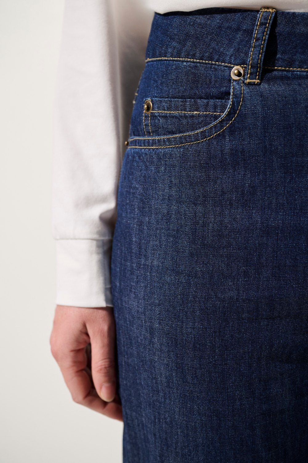 Jean anti-UV - Saint-Malo pour femme, coupe légère, idéal pour les loisirs en extérieur et protection solaire.