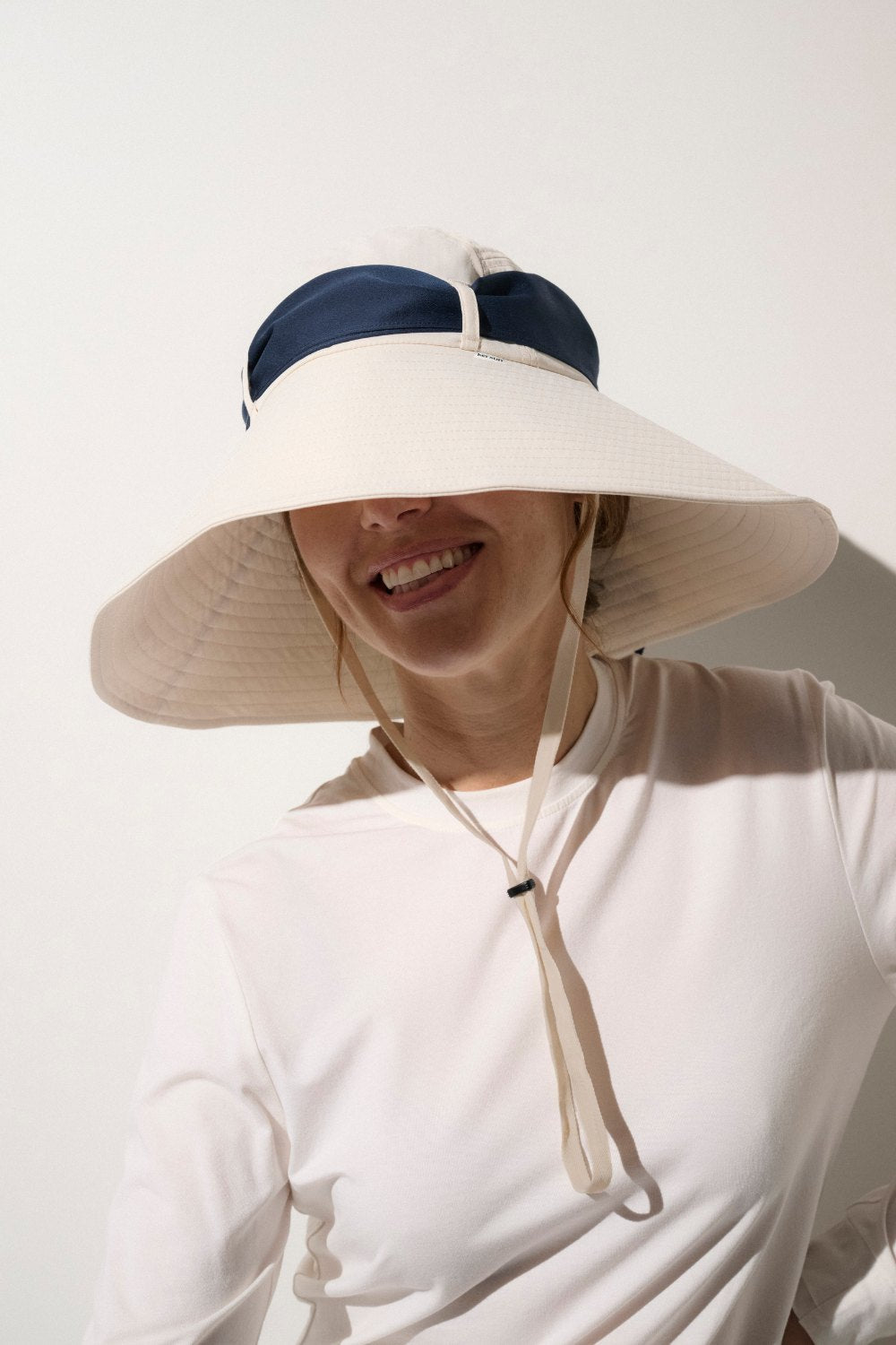 Chapeau De Soleil Femme Large Bord UPF 50+ – Anti-UV, Pliable, Cordon Réglable – Idéal Plage, Rando, Voyage