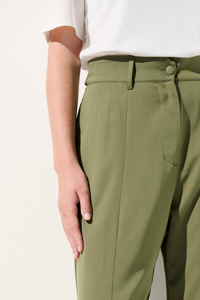 Pantalon anti-UV - Antibes, coupe élégante pour femme, protection solaire UPF 50+, en tissu léger et respirant.