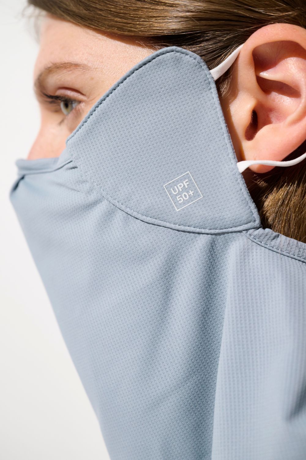 Masque anti-UV - Boston gris, léger, respirant, certifié UPF 50+ pour protection solaire lors d'activités sportives.