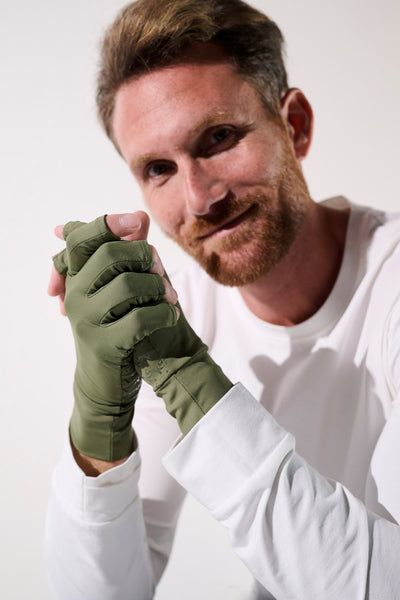 Mitaines anti-UV Mojave vert olive pour homme, offrant protection solaire UPF 50+ et confort lors d'activités extérieures.