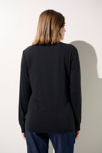 T-shirt anti-UV noir à manches longues pour femme, léger et respirant, certifié UPF 50+.