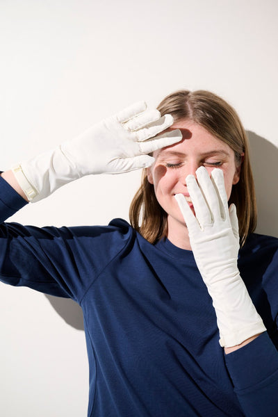 Gants anti-UV - Mojave blancs pour femme, offrant protection UPF 50+ et confort pour des activités extérieures.