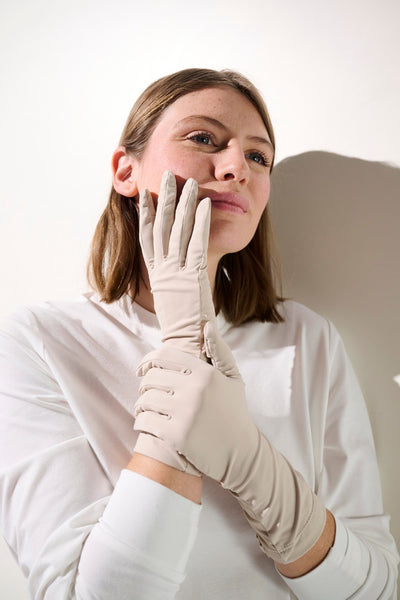 Gants anti-UV Mojave pour femme, couleur beige, offrant protection solaire UPF 50+ et confort au quotidien.