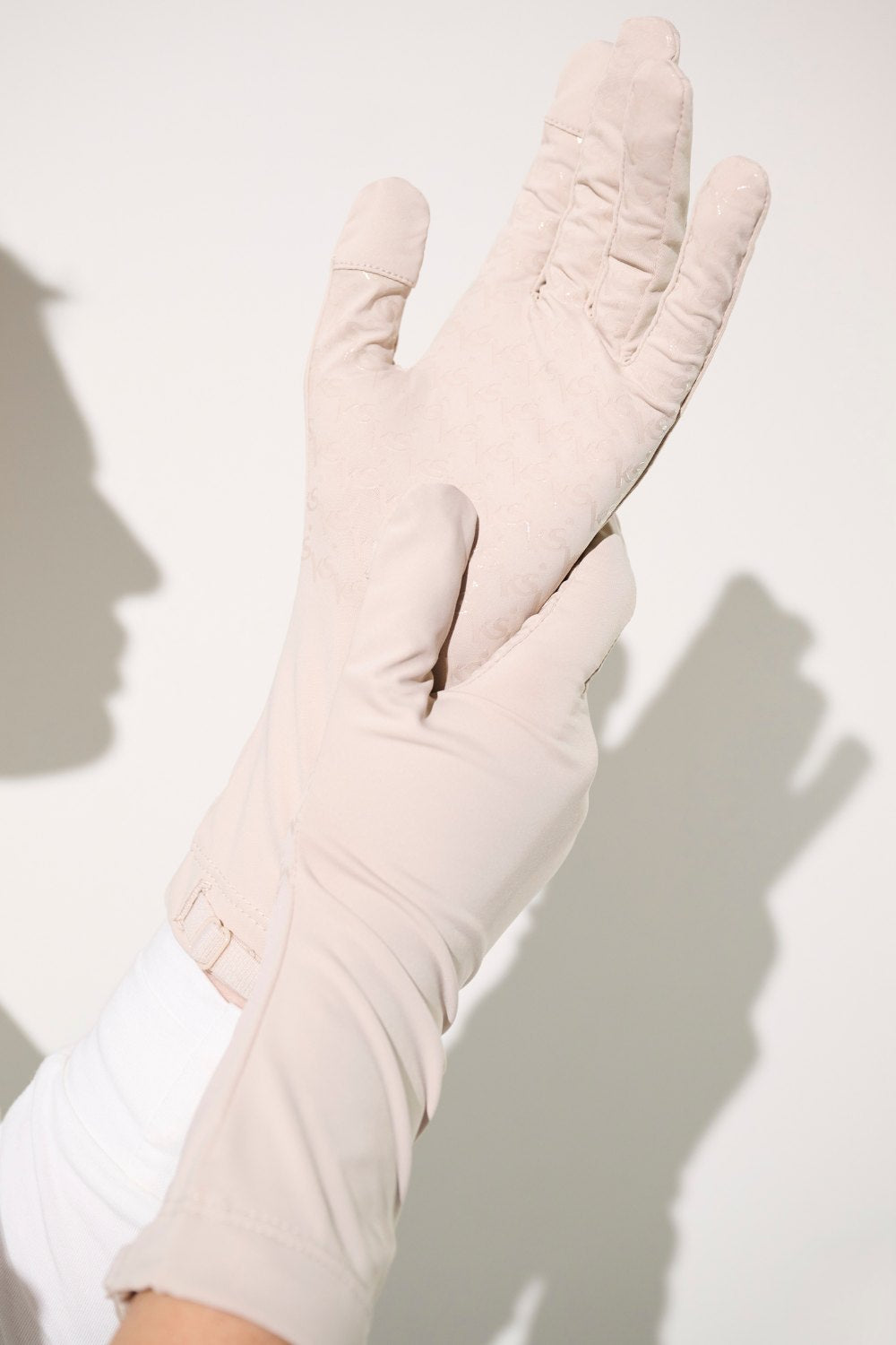 Women's Beige UV Gloves, Mojave, UPF 50+– Ker Sun USA
