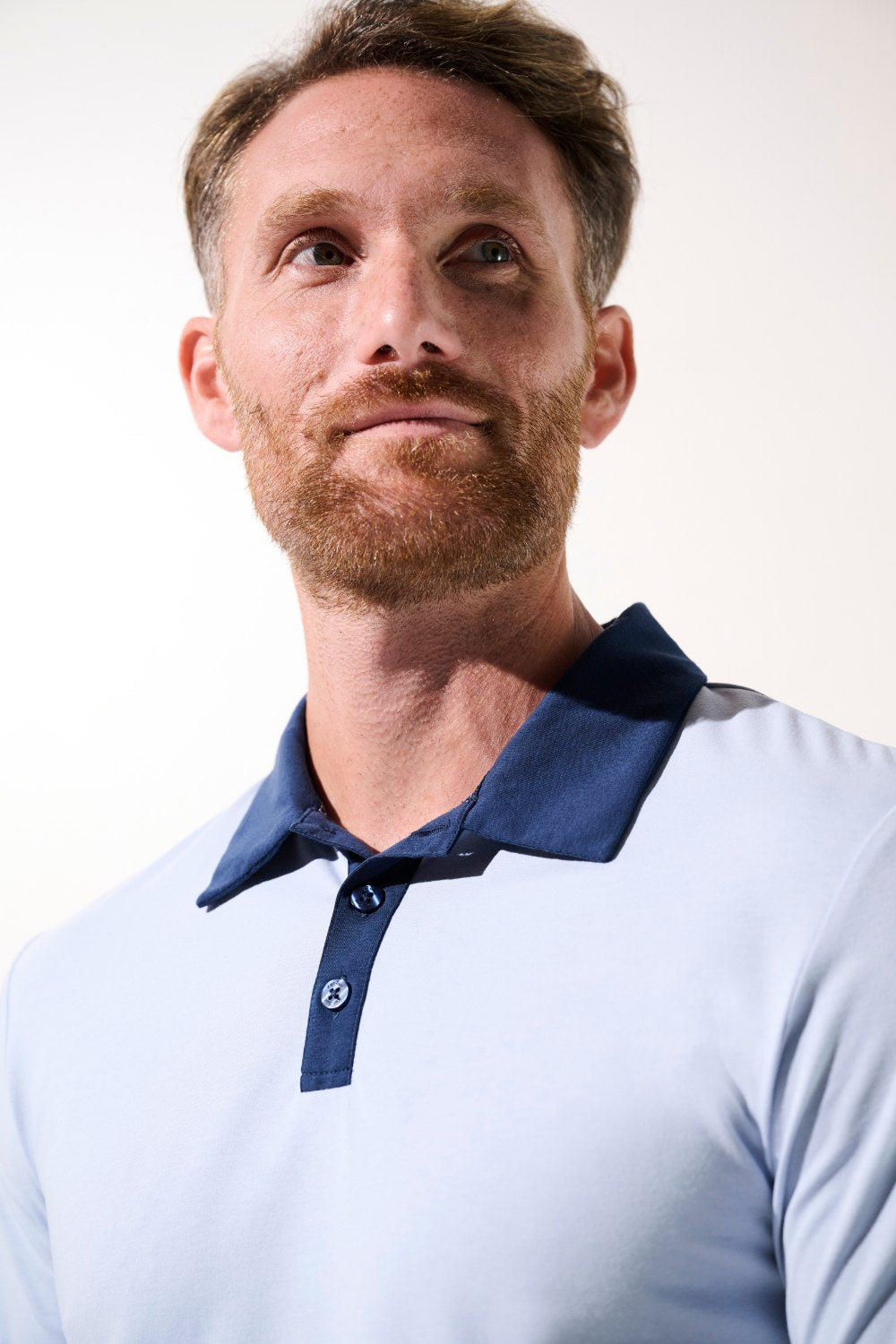 Polo anti-UV - Saint-Malo bleu clair pour homme, élégant, respirant et UPF 50+ pour une protection solaire quotidienne.