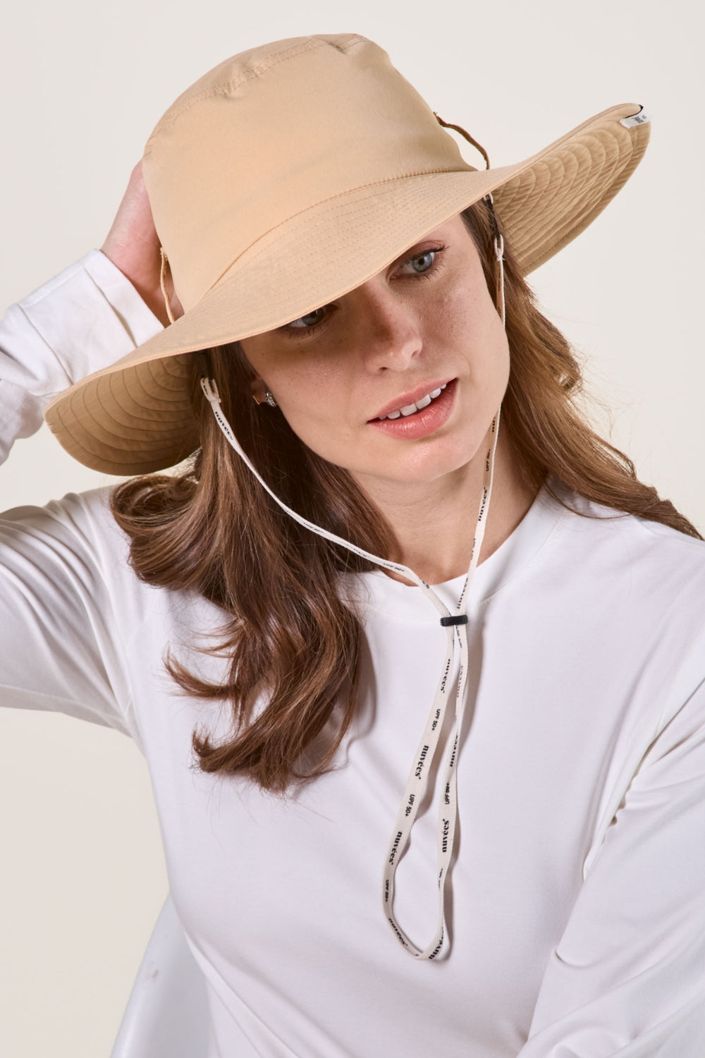 Women's UV protection hat with medium brim - Iced Coffee - Nuvées