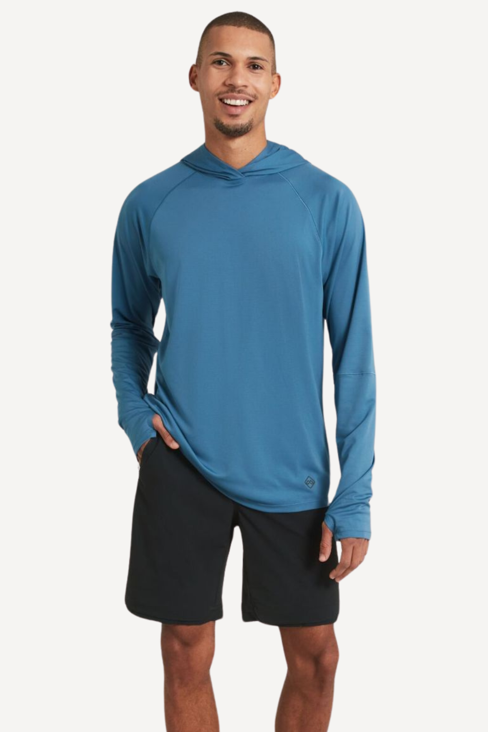 Sweat à capuche anti-UV pour homme, couleur bleu, UPF 50+, idéal pour activités extérieures ensoleillées.