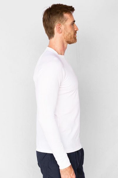 T-shirt de bain anti-UV homme blanc UPF50+, à manches longues pour confort et protection solaire.